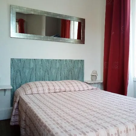 Les 4 Montagnes Hotel 3*